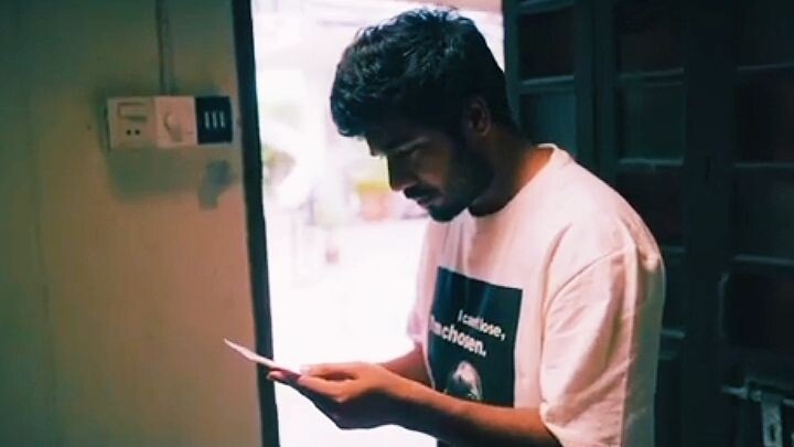 মায়ের খোঁজে ছেলে