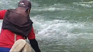 cast net fishing in Nepal | himalayan trout fishing with handmade cast net |