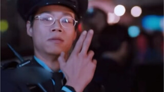 Have you ever seen the Wan Chai gun god whose mouth is harder to suppress than an AK?
