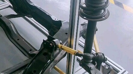 هل تعلّمت الطريقة الصحيحة للقيادة عند المرور فوق مطب تخفيف السرعة؟