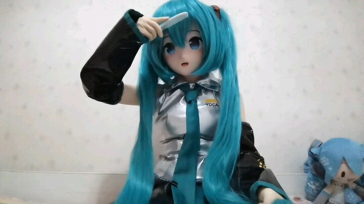 【kigurumi】Miku hanya sedang menyisir rambut