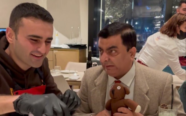 Fake-Smiling Brother and the Pirated Mr. Bean