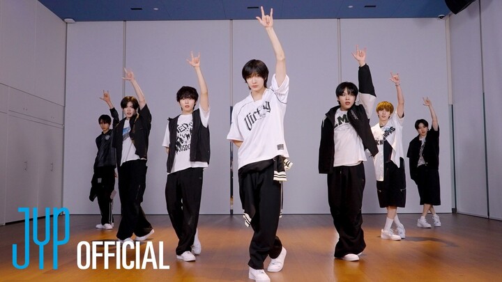 【KickFlip】 فيديو تدريب رقص لفرقة "Stray Kids - CASE 143"