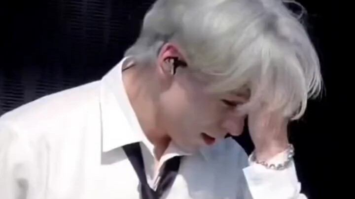【SEVENTEEN】Vui thì vui, đùa thì đùa, đừng đem nhan sắc ra làm trò đùa