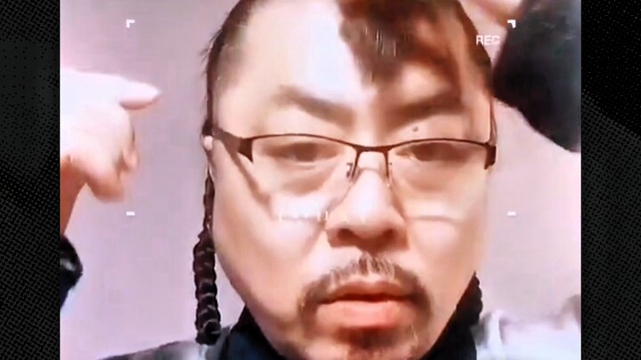 Orang Mongol juga pernah mengalami pemotongan rambut dan pergantian pakaian!