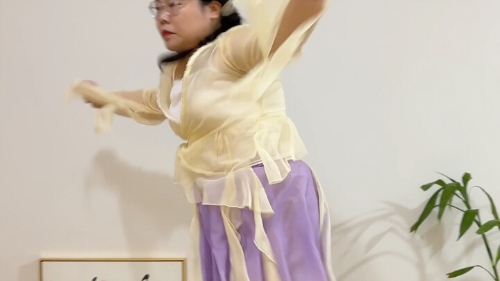 舒适区古典舞，一摸一样，艺术大成！#跳舞#古典舞#风尘下榻