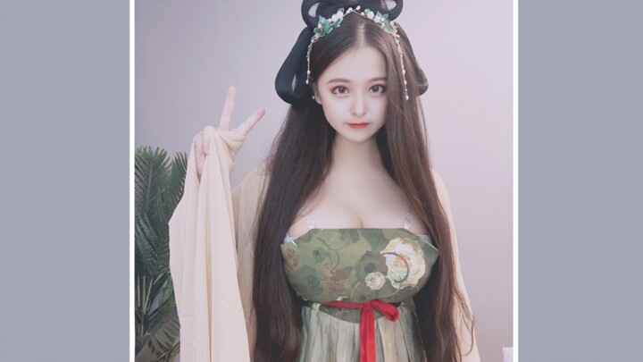 Yinyin’s Traditional-Style Everyday Life: Green Dress