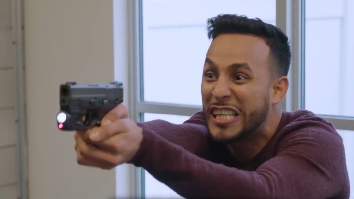 เมื่อเพื่อนของคุณหน้าตาเหมือนฆาตกรในทีวีเป๊ะ