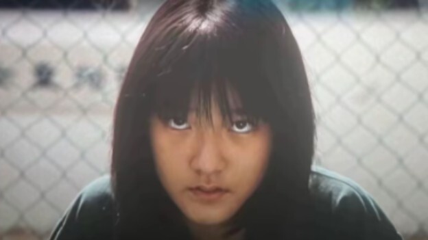 Dalam film “Moshā”, jika kita menelaah detailnya dengan cermat, akan terasa sangat mencekam; sebenar