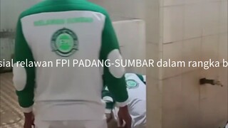 aksi sosial relawan FPI PADANG-SUMBAR dalam rangka bersih2 seribu Mesjid.