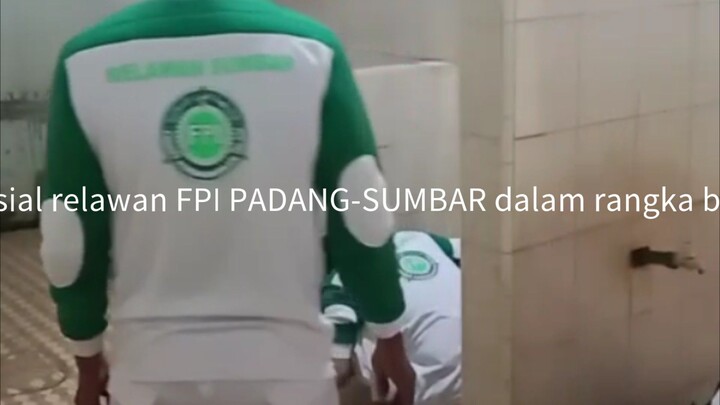 aksi sosial relawan FPI PADANG-SUMBAR dalam rangka bersih2 seribu Mesjid.