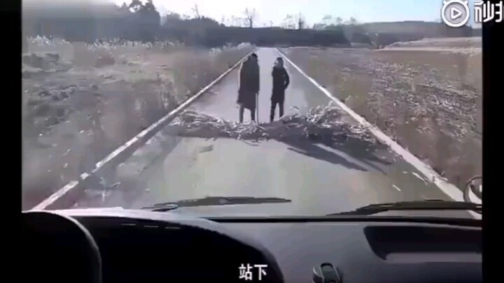 أستطيع مشاهدة هذا النوع من الفيديو الترويجي لمركز الشرطة طوال اليوم
