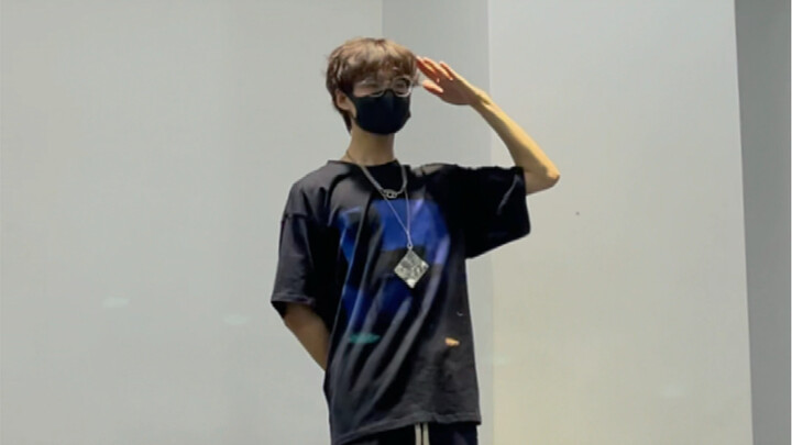 Hướng dẫn nhảy chậm "I'm Not a Kid" cực hay đã có ở đây~