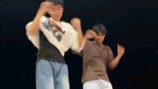 Hi guyss want to dance with us?