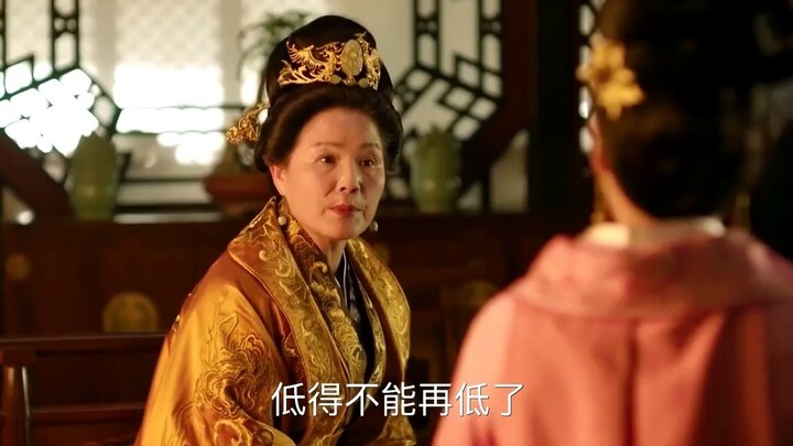 The Empress, heeding Minglan’s advice, removed her makeup and offered a humble apology; General Shen
