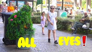"Bushman Prank Scares Beautiful Girl – The Funniest Reaction Ever!"