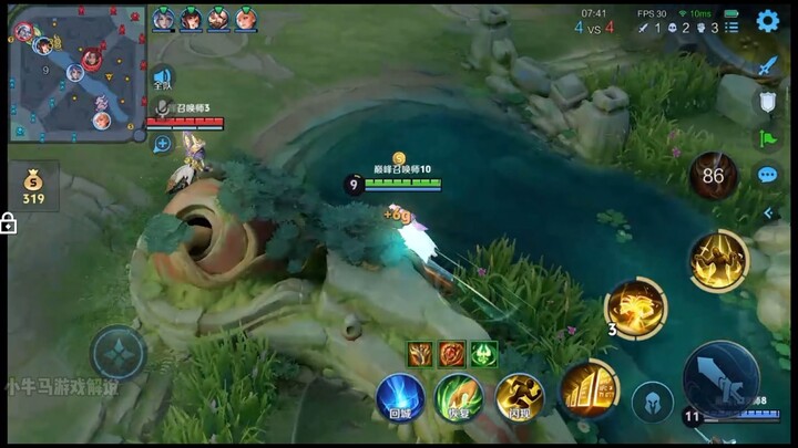 At noon, Siku Zhen pulled off an insane one-versus-three play, securing a triple kill and sending hi