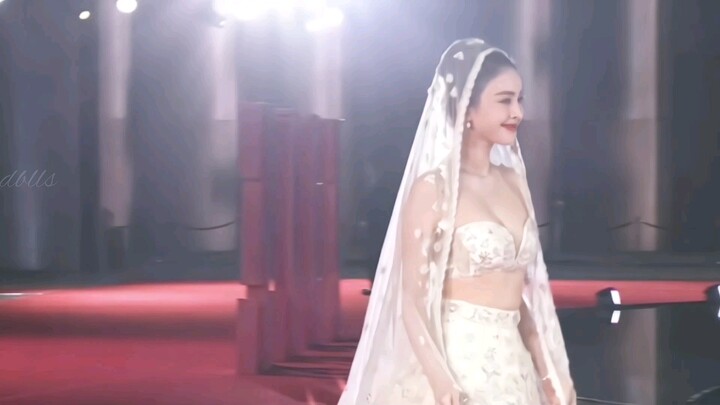 โอ้โห!! วันนี้สุดยอด “พิธีแต่งงานของฉันกับเทพธิดา” ~ สาวสวยจากซินเจียงในดวงใจของฉันอันดับต้นๆ