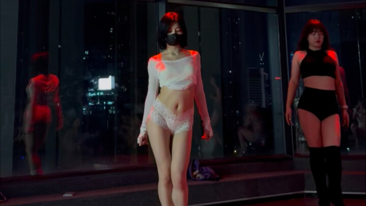 عليك دائمًا أن تُبقي نصف سرك مُحَفَّظًا للآخرين. على سبيل المثال، وزني: سأقول للآخرين فقط إنني أزن 5