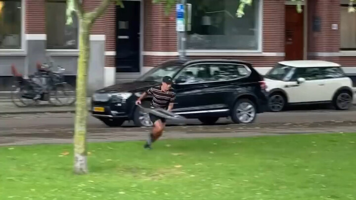 เป็นอิสระดั่งสายลมตลอดไป และหลงใหลในตัวเองตลอดกาล