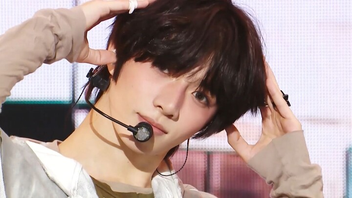 TXT’s Latest Comeback Track “Beautiful Strangers” Stage Performance