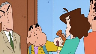 Ông bà nội đã dành một tháng lương hưu để mua quà cho Tiểu Tân và Tiểu Khuy