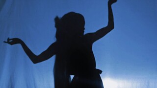[Dimensional Dance Shadow] The sea suddenly overflows the blue sea of the heart, whose whisper is th