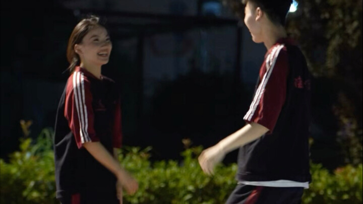 Modern dance in school uniform is so cool! The youthful style of national standard students #Huainan