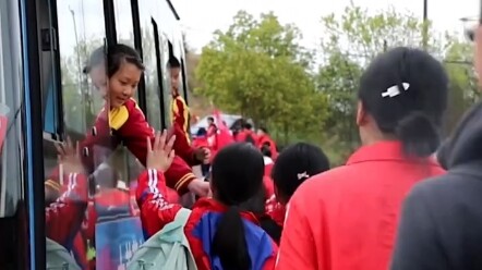 Đây có lẽ chính là hình ảnh đẹp đẽ nhất của tuổi trẻ.