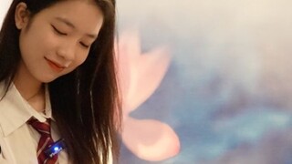 Khi đang gội đầu ở Việt Nam, tôi gặp một cô gái mọt sách mà tôi rất lạc quan. Lần này, Huang thực sự
