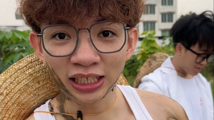 这就是穿白衣服下田的理由