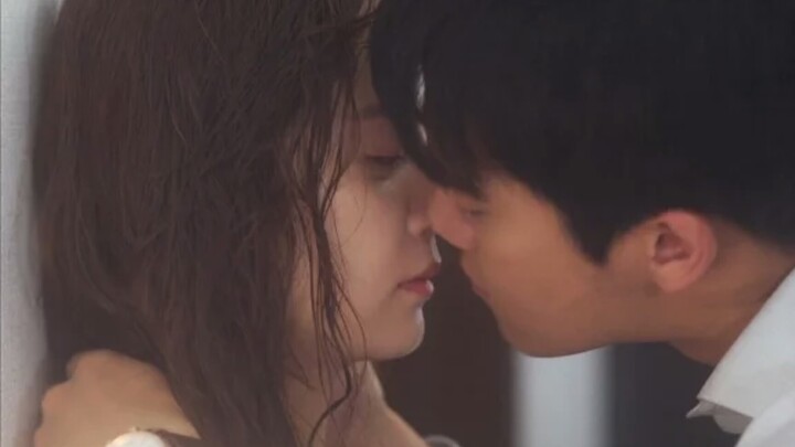 Guys initiates sweet kisses