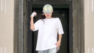 【李子璇】翻跳SEVENTEEN《thunder》白衣少年豆弟上线