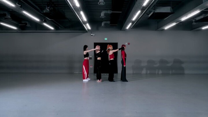 ITZY "Mr. Vampire" Dance Practice