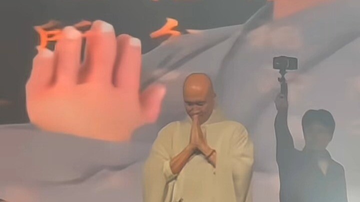 I don’t get it, but I’m totally blown away… Korean Monk DJ