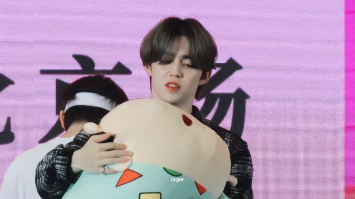 จูเป่าสัมผัสเสี่ยวซินครั้งแรกก็ติดใจจนไม่อยากปล่อย คอยถามว่าเป็นของใคร ขอพามาด้วยได้ไหม【240911 งานเซ