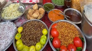 Process of making Samosa Jhalmuri