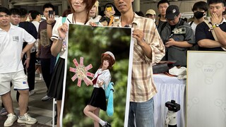 深圳漫展直接打印超大张照片送给妹子