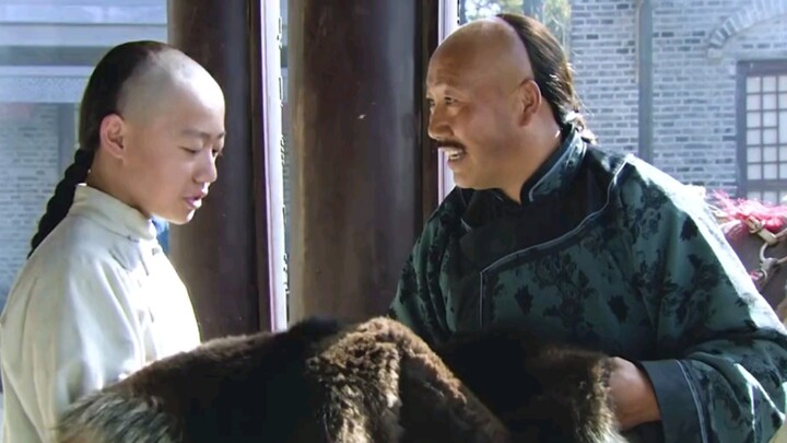 الطفل الذي يبلغ من العمر 13 عامًا لديه أسلوبه الخاص في ممارسة الأعمال التجارية، وحصل على تقدير المدي