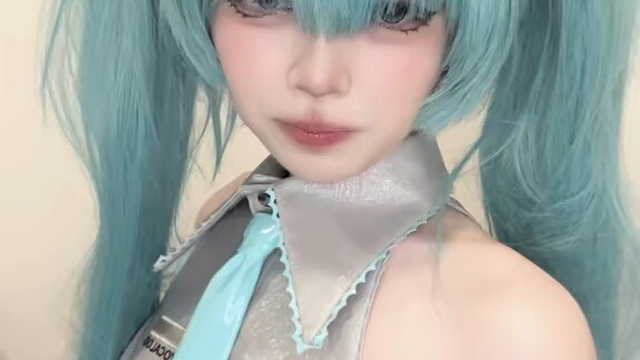 Hatsune miku desu💍🛐