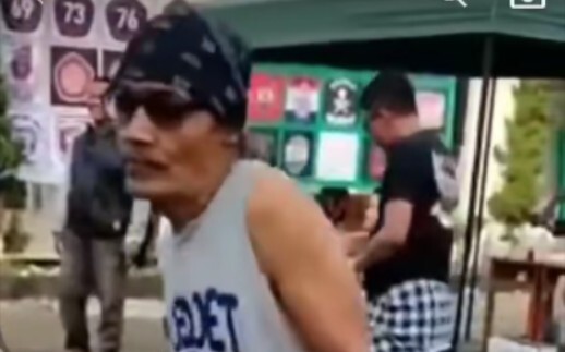 Anda memahami esensi dari vokalis Guns N' Roses, Axl Rose