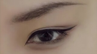 Hy vọng được biết! Đôi mắt Danfeng thật trông như thế này! Nhắm mắt lại và không chạm vào đồ sứ!