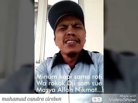 VIDIO LUCU BIKIN NGAKAK , BAPAK BAPAK MANASIN MOTOR SAMBIL JOGET DAN SUARA YG MERDU