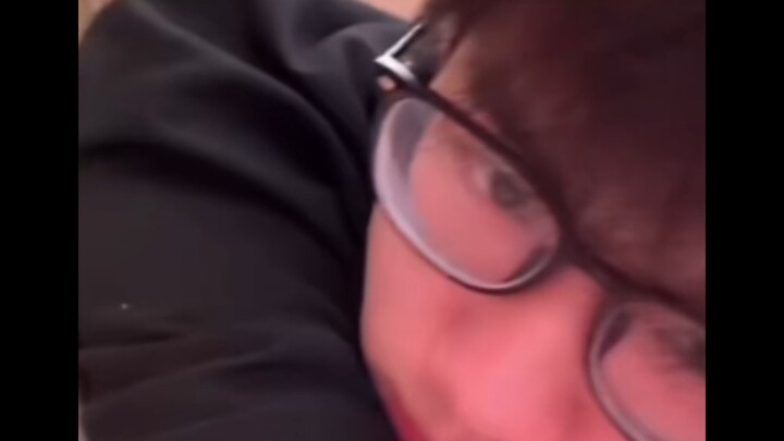 [Slime] Baby Hu, So Tired He Turned into a Little Piglet (Lots of Kisses) – Jiang Hu on His Suit