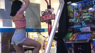 【Ukeylee】E-dance famous fancy double-board rumor dance machine on the machine! How does it feel to d