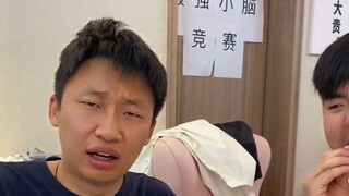 استخدم زميلي في السكن لب الفاكهة ليتظاهر بأنه كستناء مثلجة. كان أداؤه مذهلاً. والنهاية كانت مُضحكة ل