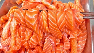 三文鱼面条生腌！一口1000的普通员工餐罢了~