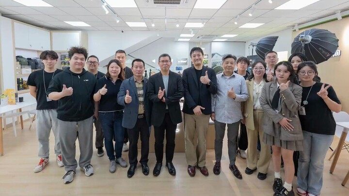 วันที่ 23 ตุลาคม 2023 คณะผู้แทนจากนิคอน (ประเทศจีน) นำโดยนายมัตสึฮาระ เทะรุ กรรมการผู้จัดการใหญ่ นาย