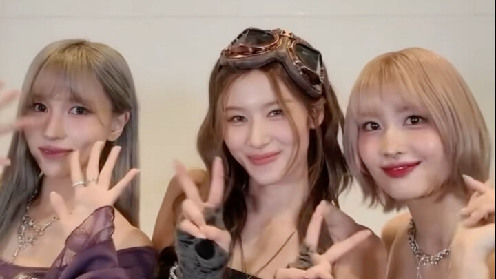 MOMO x SANA x MINA ความท้าทาย "อัตลักษณ์"