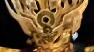 الرقصة الأصلية التي أبدعها الكاهن العبقري "ارحمني وارقص بجنون تحت المطر"